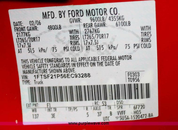 image for item A6985 2006 Ford F250 XLT Super Duty pickup truck