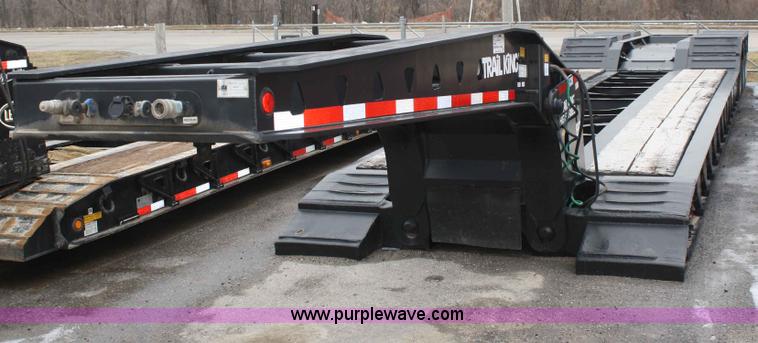 image for item A6988 2000 Trail King HG series detachable lowboy trailer