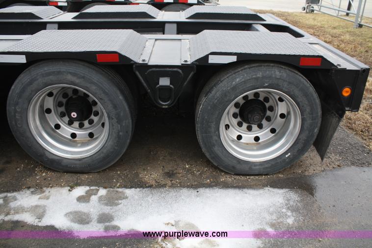 image for item A6988 2000 Trail King HG series detachable lowboy trailer