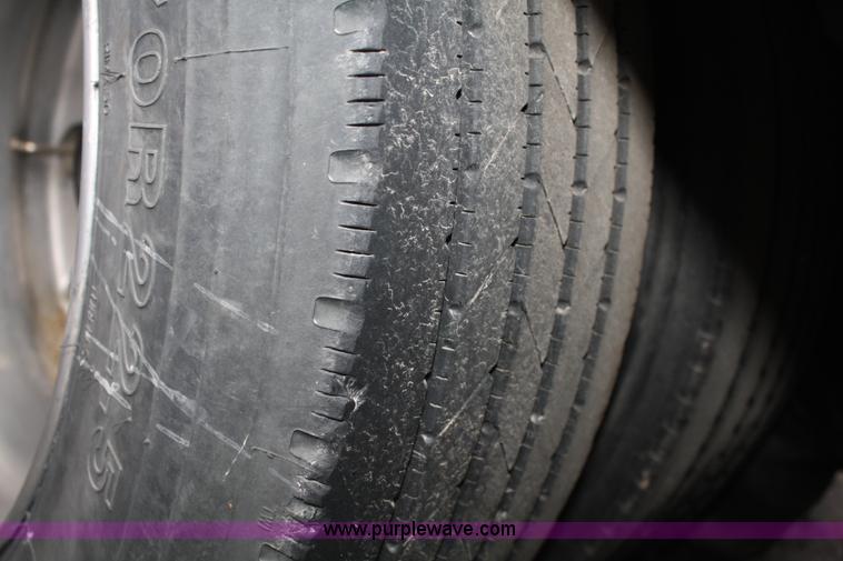 image for item A6988 2000 Trail King HG series detachable lowboy trailer