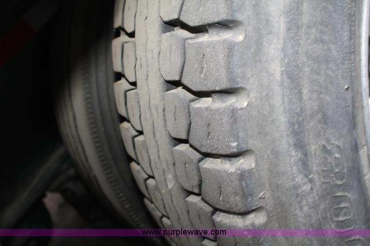 image for item A6988 2000 Trail King HG series detachable lowboy trailer