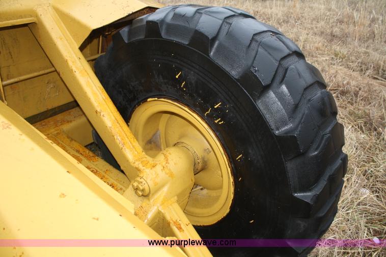 image for item A6999 Caterpillar 60 pull scraper