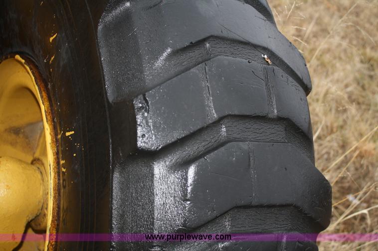 image for item A6999 Caterpillar 60 pull scraper