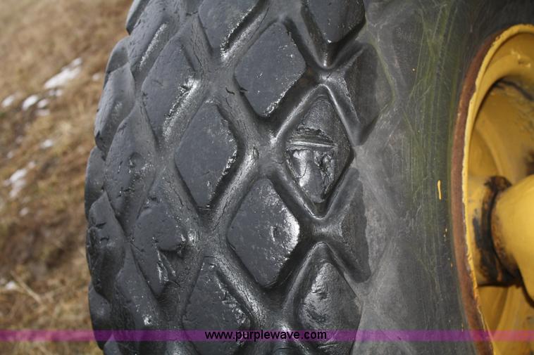 image for item A6999 Caterpillar 60 pull scraper