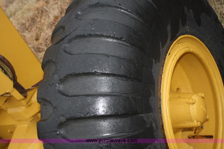 image for item A6999 Caterpillar 60 pull scraper