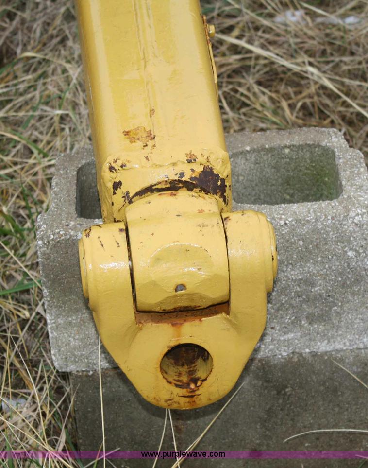 image for item A6999 Caterpillar 60 pull scraper