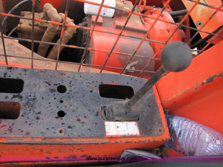 image for item B2207 SkyTrak 7038 telehandler forklift