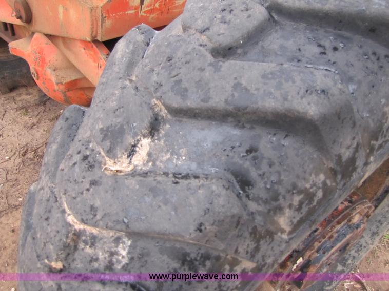 image for item B2207 SkyTrak 7038 telehandler forklift