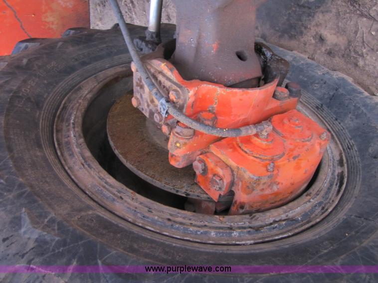 image for item B2207 SkyTrak 7038 telehandler forklift