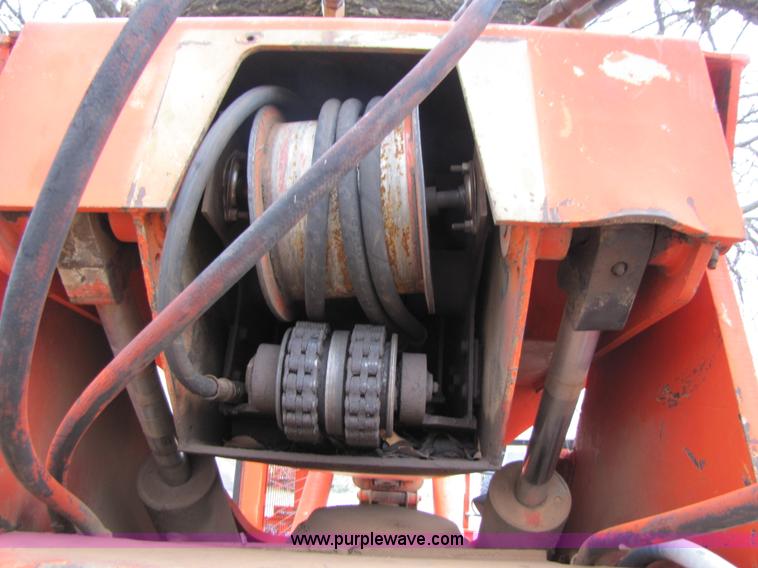 image for item B2207 SkyTrak 7038 telehandler forklift