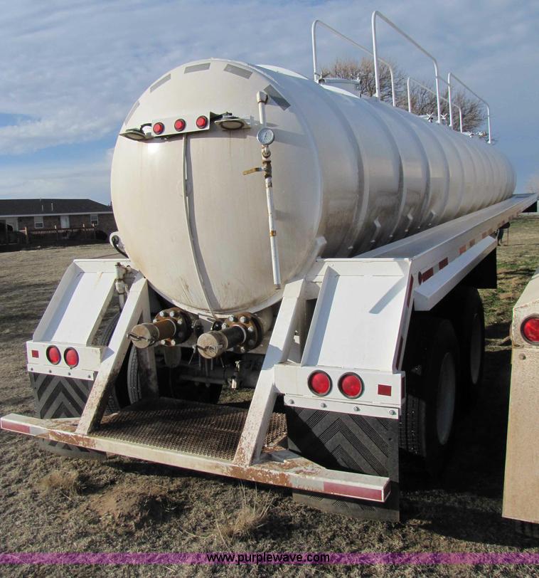 image for item B2217 2012 Western 130 barrel 40' vacuum tank trailer