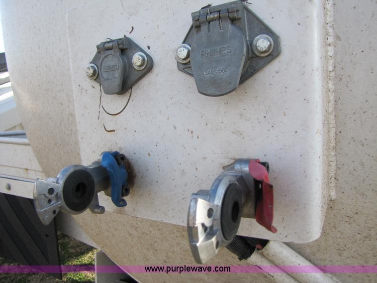 image for item B2217 2012 Western 130 barrel 40' vacuum tank trailer