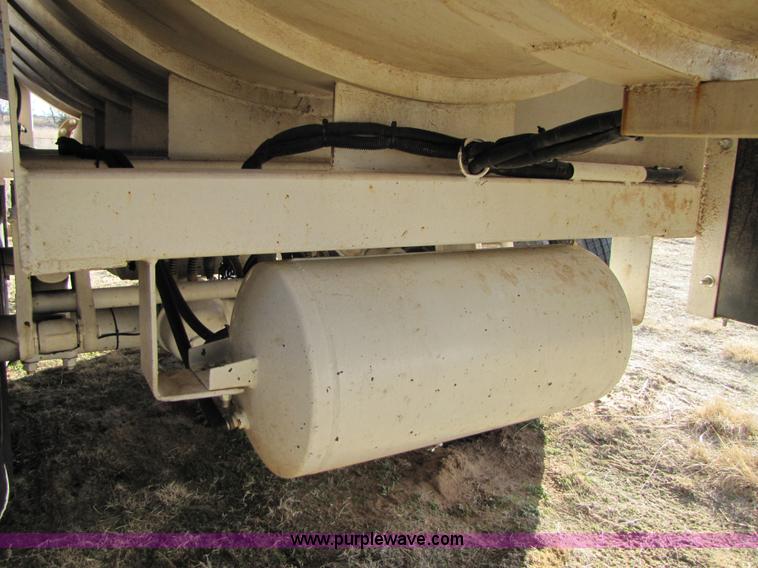 image for item B2217 2012 Western 130 barrel 40' vacuum tank trailer