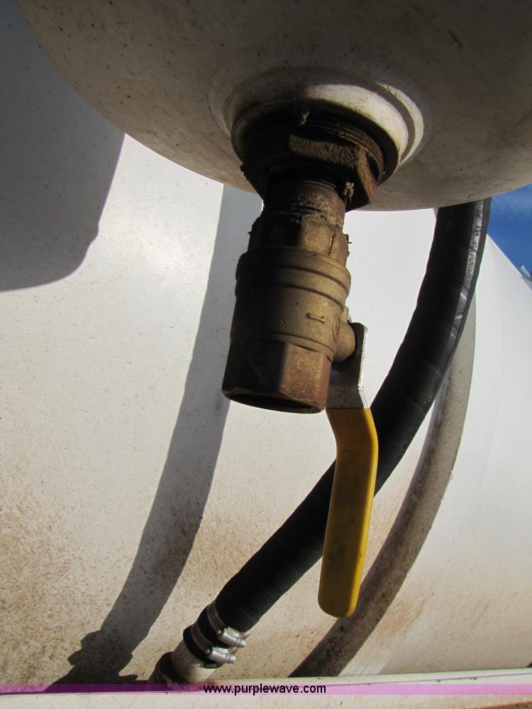 image for item B2217 2012 Western 130 barrel 40' vacuum tank trailer