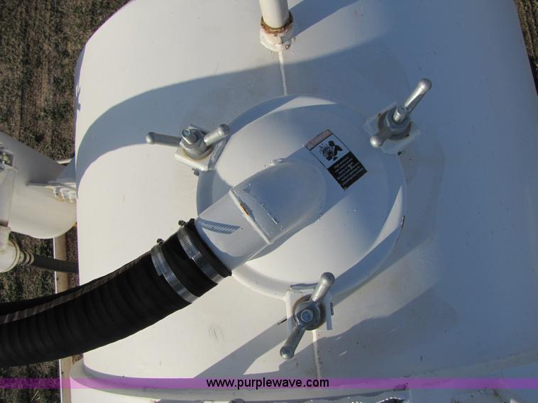 image for item B2217 2012 Western 130 barrel 40' vacuum tank trailer