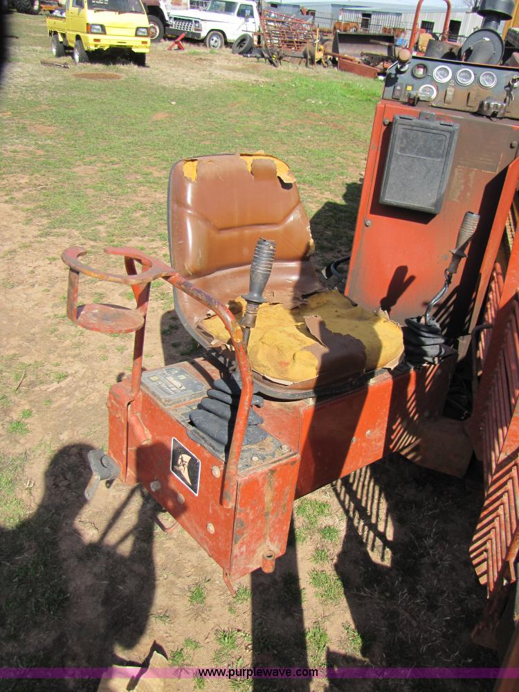 image for item B2225 2000 Ditch Witch JT920L directional drill