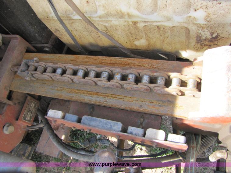 image for item B2225 2000 Ditch Witch JT920L directional drill