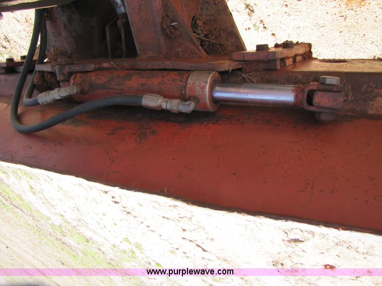 image for item B2226 Ditch Witch 6510DD trencher