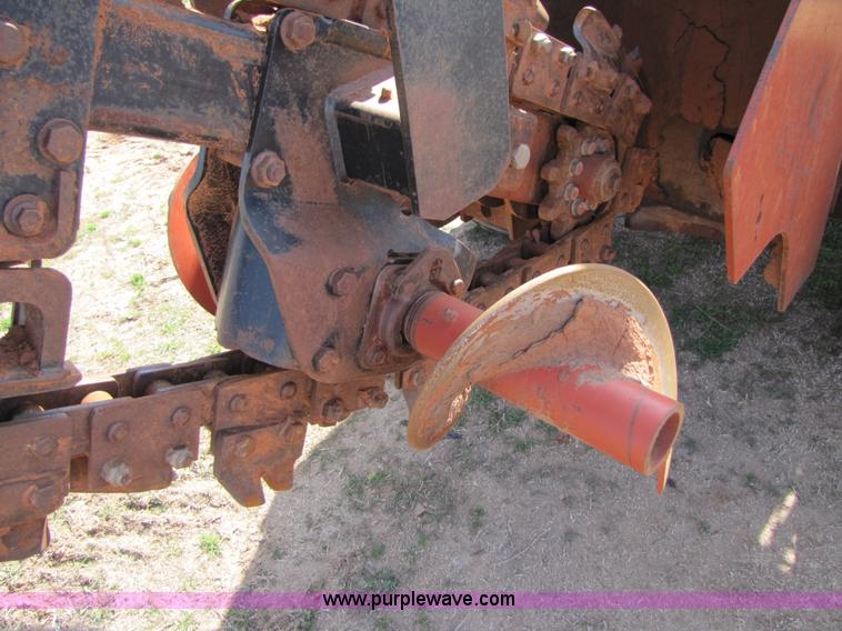image for item B2226 Ditch Witch 6510DD trencher