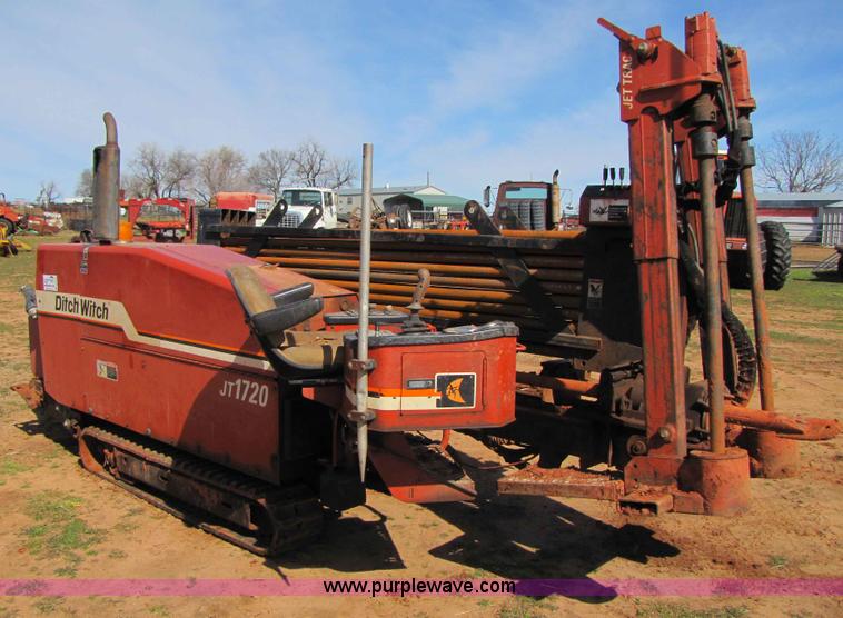 image for item B2228 1998 Ditch Witch JT1720 directional drill