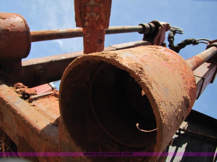 image for item B2228 1998 Ditch Witch JT1720 directional drill