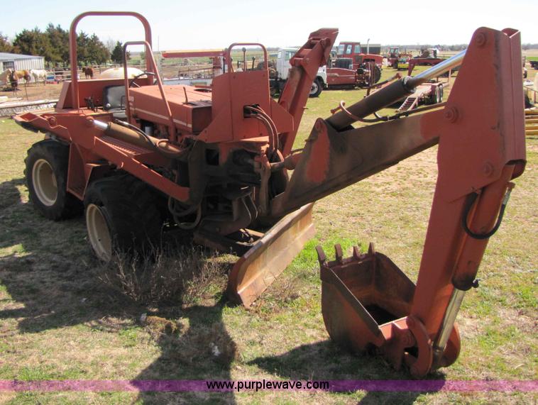 image for item B2229 Ditch Witch 6510DD trencher