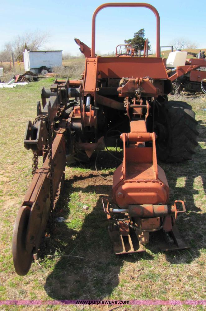 image for item B2229 Ditch Witch 6510DD trencher