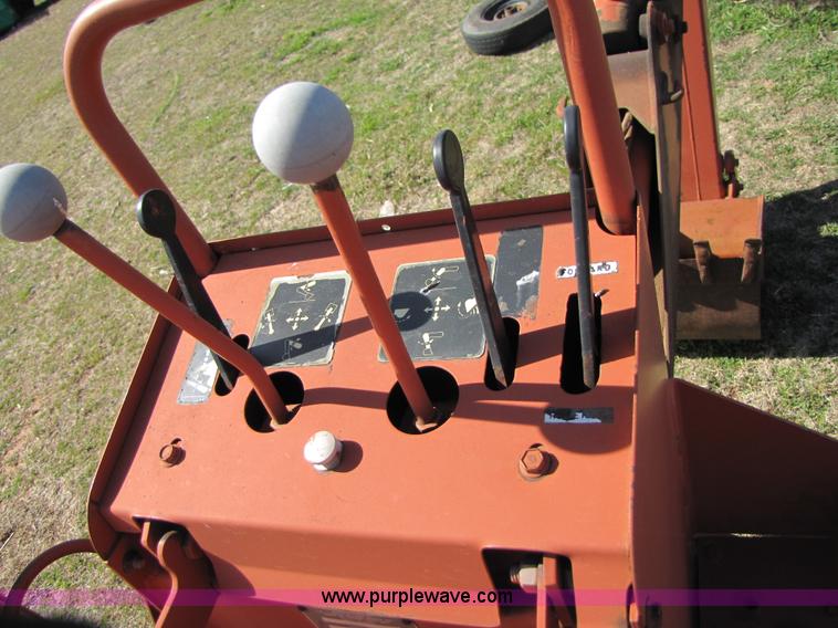 image for item B2229 Ditch Witch 6510DD trencher