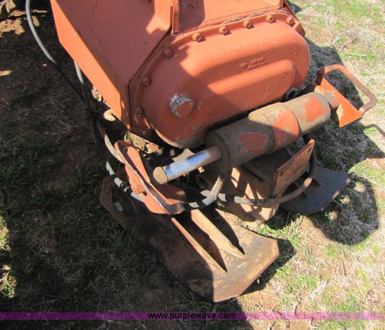image for item B2229 Ditch Witch 6510DD trencher