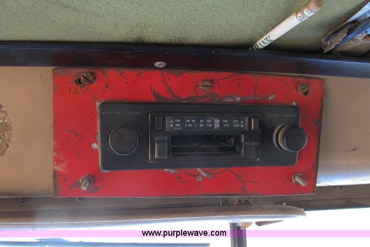 image for item B2603 1986 International F9370 dump truck