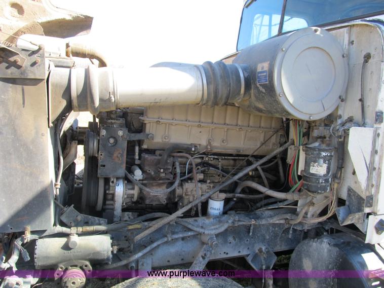 image for item B2603 1986 International F9370 dump truck