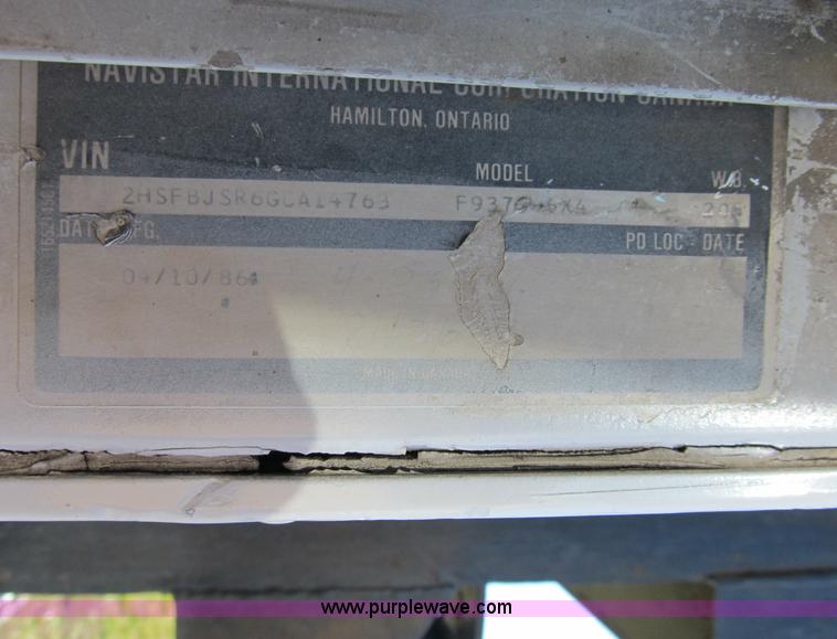 image for item B2603 1986 International F9370 dump truck