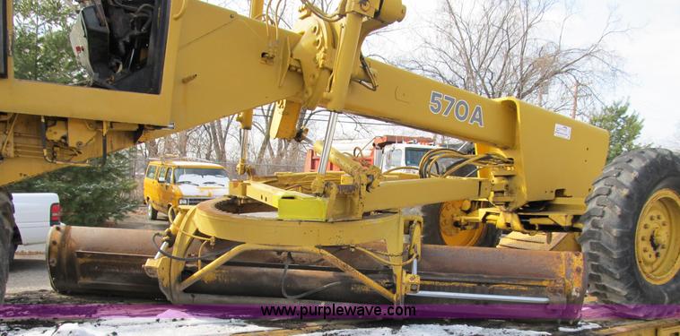 image for item B2617 1979 John Deere 570A motor grader
