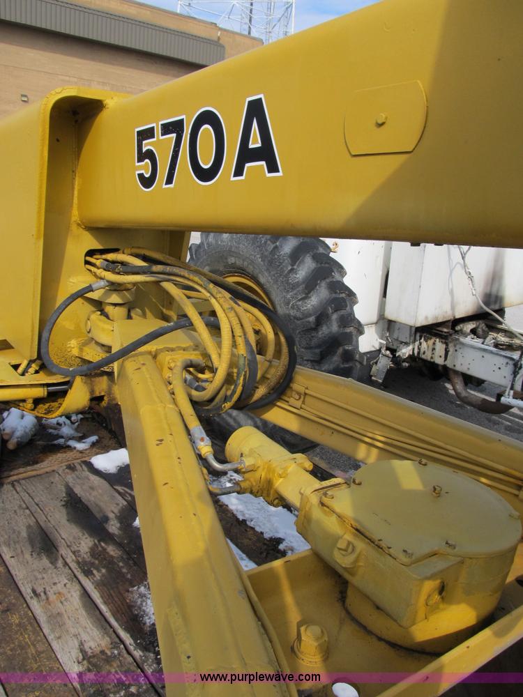 image for item B2617 1979 John Deere 570A motor grader