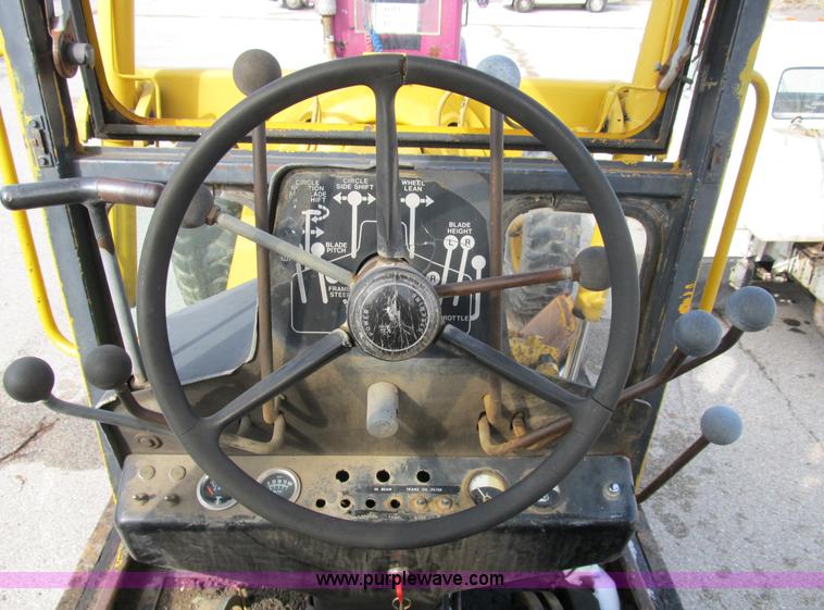 image for item B2617 1979 John Deere 570A motor grader