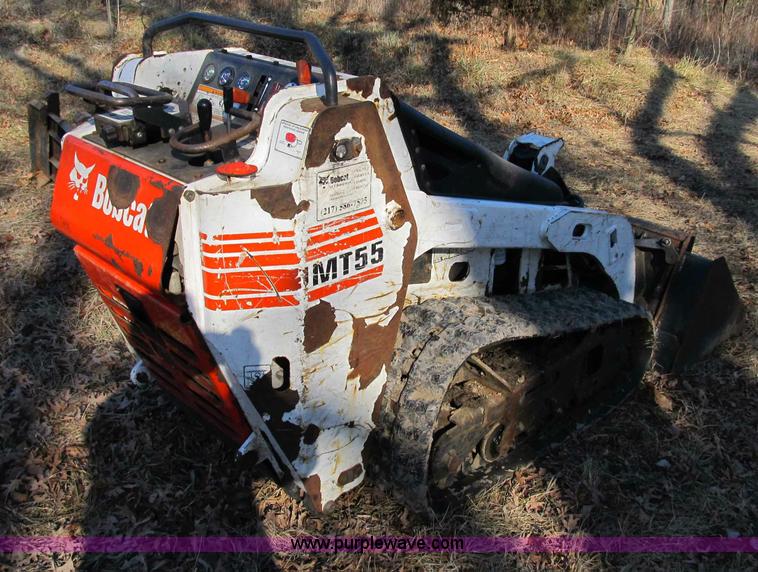 image for item B2623 2005 Bobcat MT55 mini track loader