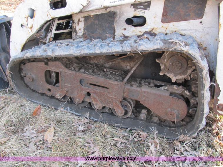 image for item B2623 2005 Bobcat MT55 mini track loader
