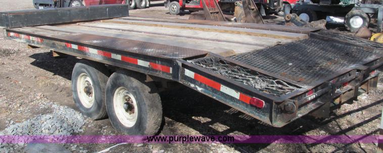 image for item B5103 1985 18' tandem axle flat bed trailer