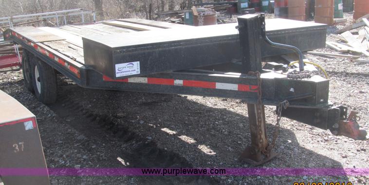 image for item B5103 1985 18' tandem axle flat bed trailer