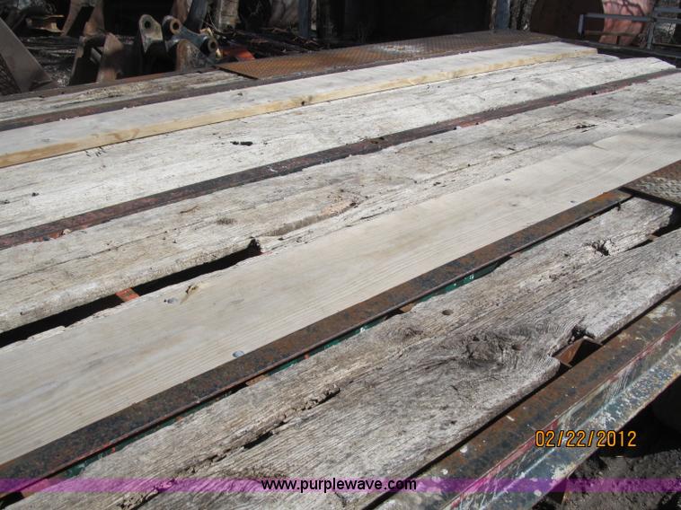 image for item B5103 1985 18' tandem axle flat bed trailer