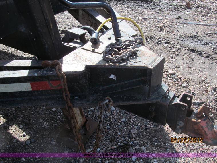 image for item B5103 1985 18' tandem axle flat bed trailer