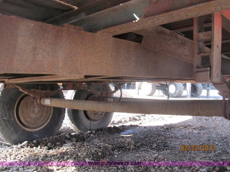 image for item B5103 1985 18' tandem axle flat bed trailer