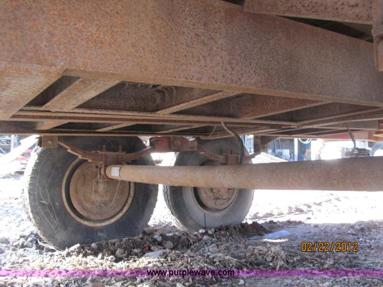 image for item B5103 1985 18' tandem axle flat bed trailer