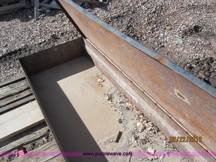 image for item B5103 1985 18' tandem axle flat bed trailer