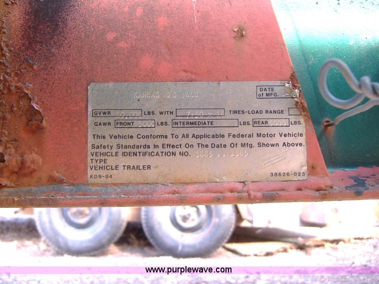 image for item B5103 1985 18' tandem axle flat bed trailer