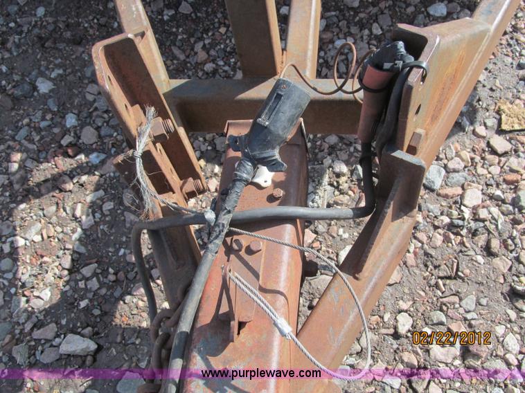 image for item B5104 1992 Towmaster T-6 PAN tandem axle trailer