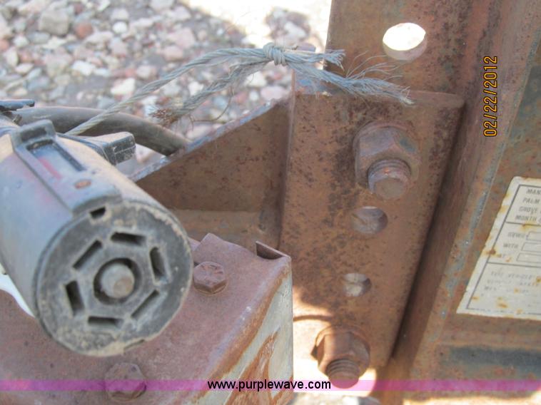 image for item B5104 1992 Towmaster T-6 PAN tandem axle trailer