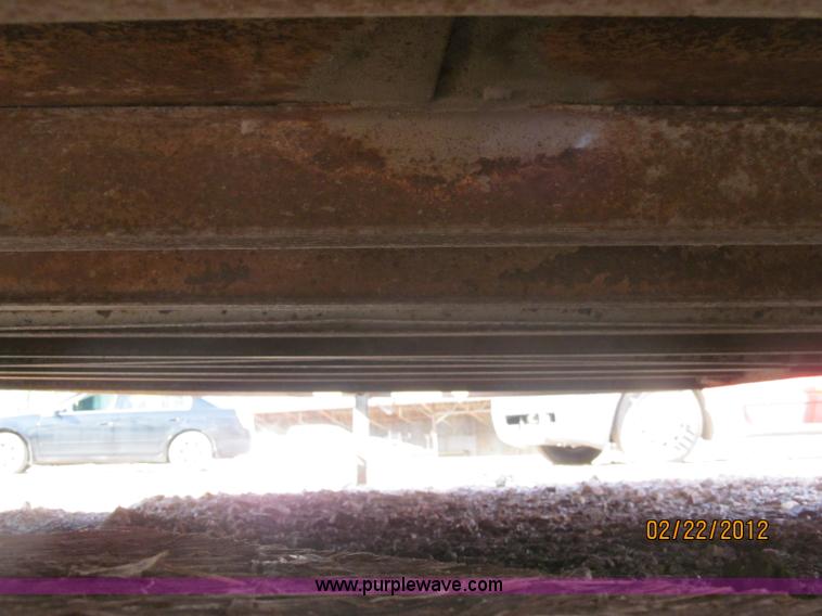 image for item B5104 1992 Towmaster T-6 PAN tandem axle trailer