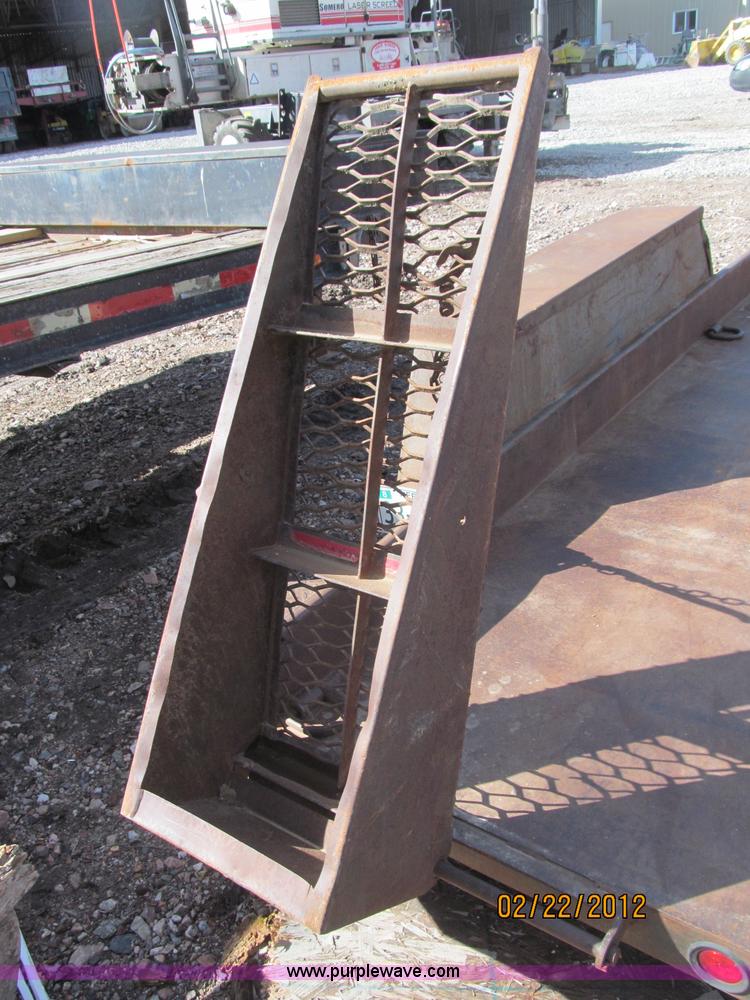 image for item B5104 1992 Towmaster T-6 PAN tandem axle trailer