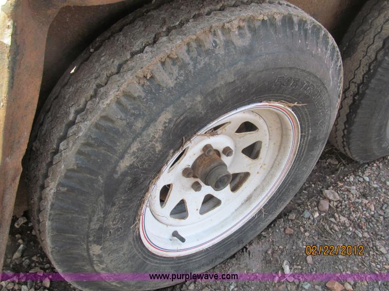 image for item B5104 1992 Towmaster T-6 PAN tandem axle trailer